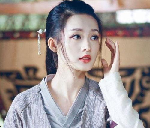 娱乐圈吃瓜李沁是谁,娱乐圈吃瓜界的“瓜王”